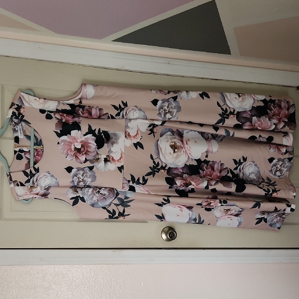Floral Sleeveless Dress